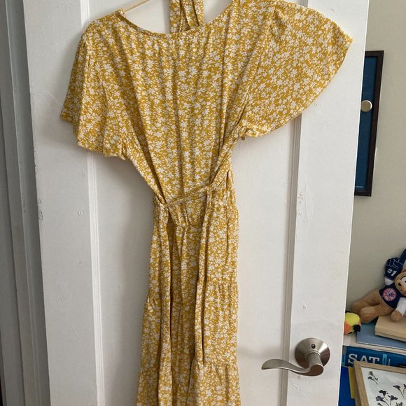 Yellow floral wrap dress - Picture 3 of 4